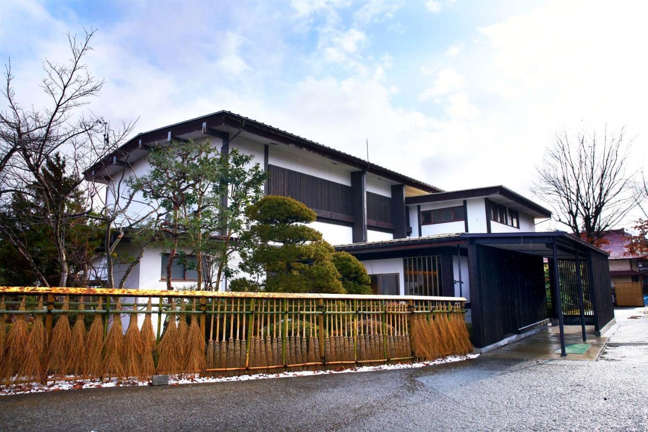 Takamiya Ryokan Sagiya Sansorai Kaminoyama Exterior foto