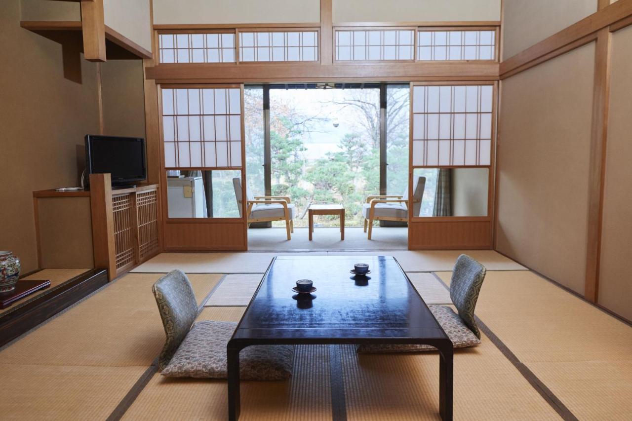 Takamiya Ryokan Sagiya Sansorai Kaminoyama Exterior foto